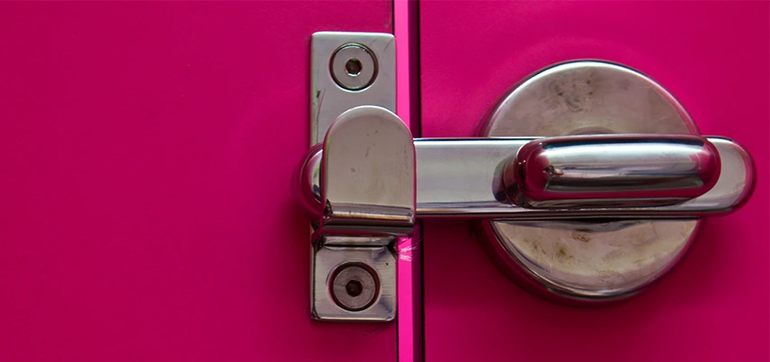 Childproof Gate Lock in Lake Forest, California